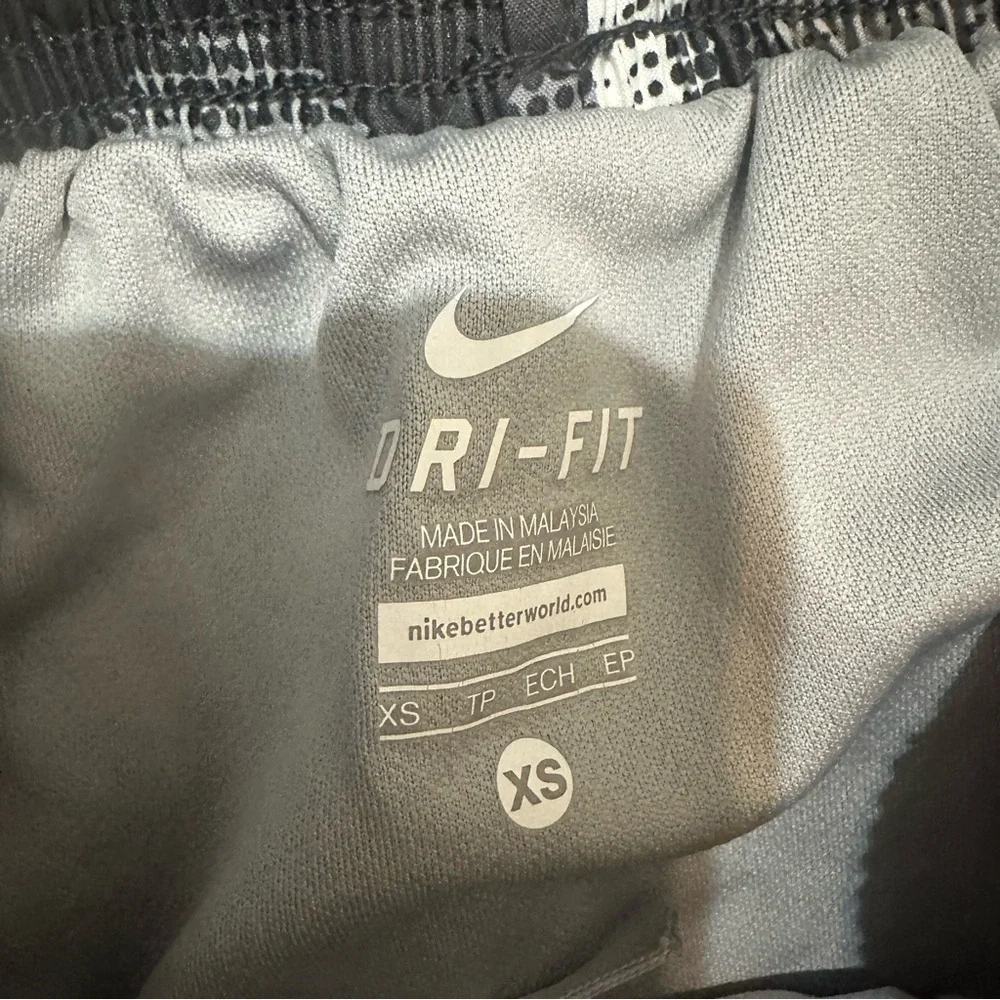 Nike Dri-fit Woman's Black Running Shorts Size XSmall